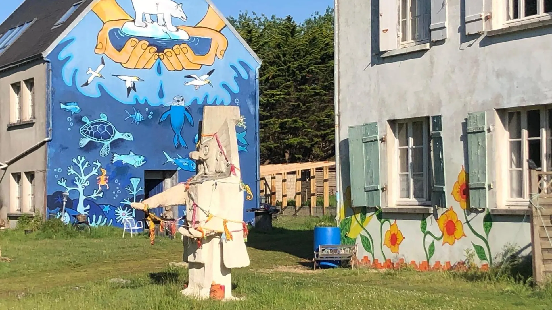Auberge Du Lama Zebre Penmarcʼh فرنسا